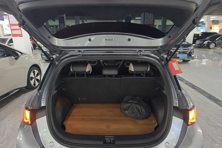 Used BYD Dolphin 2023 420 km Fashion Edition Trunk