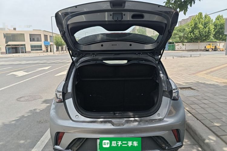 Used BYD Dolphin 2023 420 km Fashion Edition Trunk