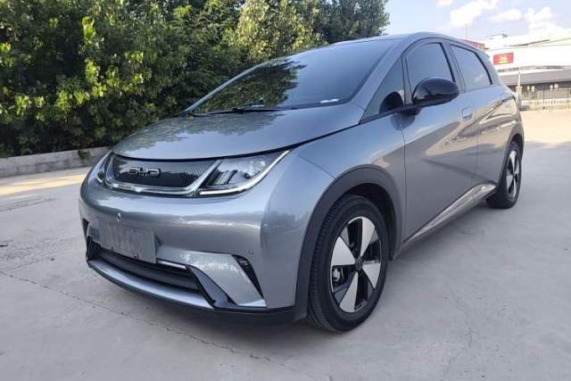 Used BYD Dolphin 2023 420 km Fashion Edition