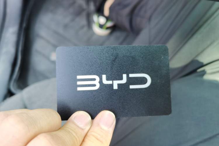 Used BYD Dolphin 2023 420 km Free Version Vehicle Key