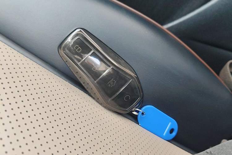 Used BYD Dolphin 2023 420 km Fashion Edition Vehicle Key