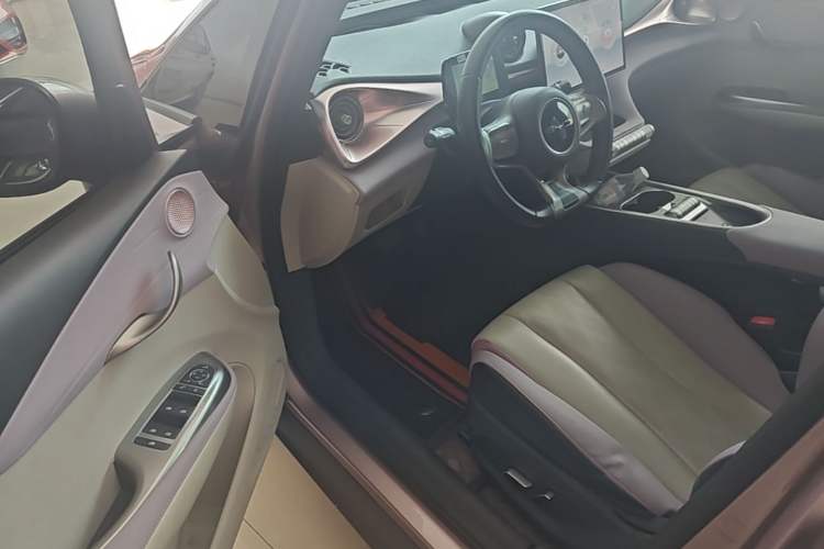 Used BYD Dolphin 2023 420 km Fashion Edition Driver Seat