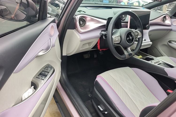 Used BYD Dolphin 2023 420 km Fashion Edition Driver Seat