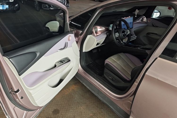Used BYD Dolphin 2023 420 km Fashion Edition Driver Seat