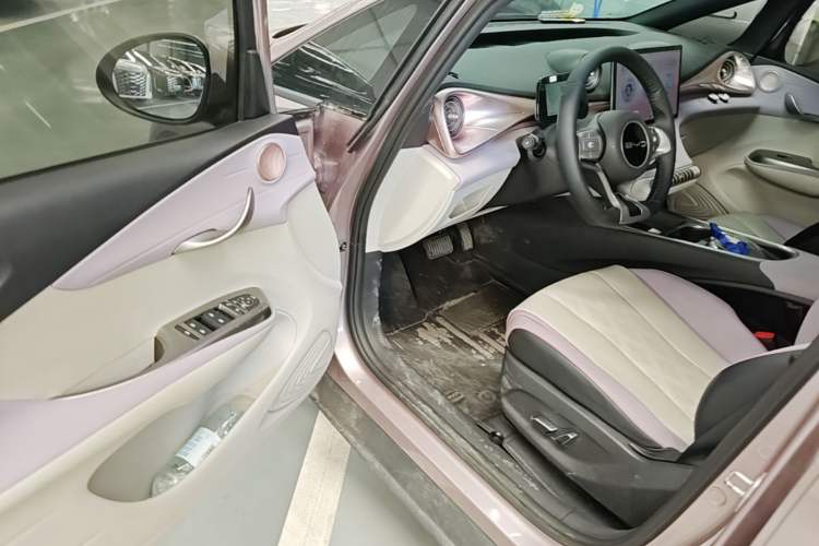 Used BYD Dolphin 2023 420 km Fashion Edition Driver Seat