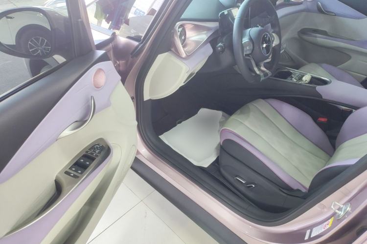 Used BYD Dolphin 2023 420 km Fashion Edition Driver Seat