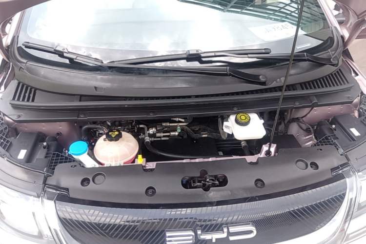 Used BYD Dolphin 2023 420 km Fashion Edition Engine Bay