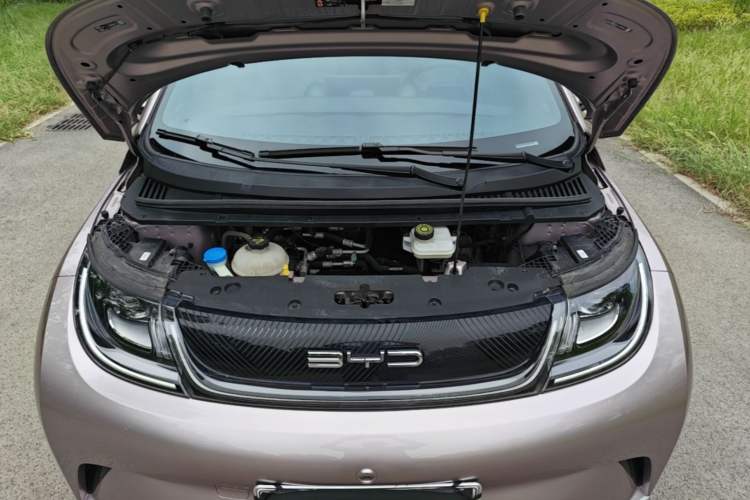 Used BYD Dolphin 2023 420 km Fashion Edition Engine Bay