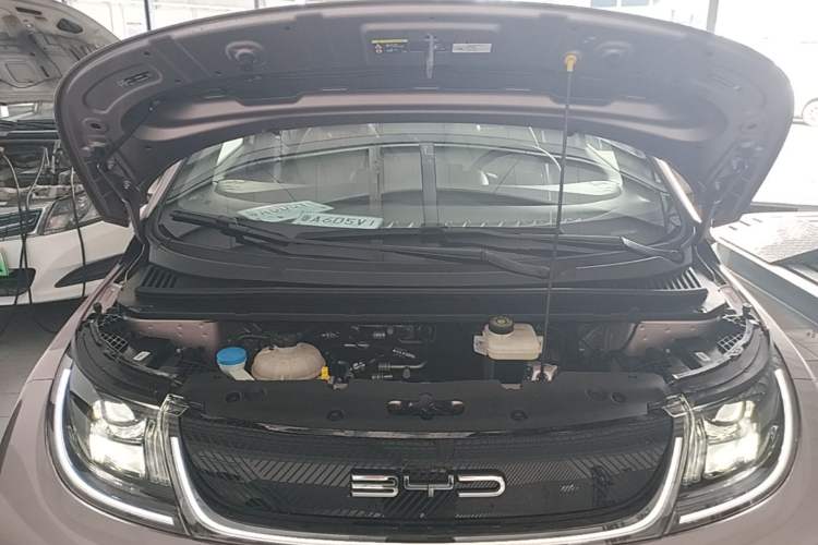 Used BYD Dolphin 2023 420 km Fashion Edition Engine Bay
