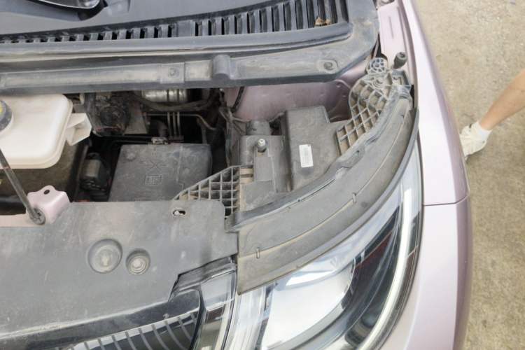 Used BYD Dolphin 2023 420 km Fashion Edition Engine Bay Left