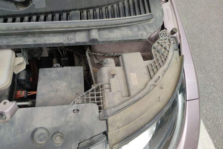 Used BYD Dolphin 2023 420 km Free Version Engine Bay Left