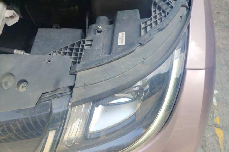 Used BYD Dolphin 2023 420 km Fashion Edition Engine Bay Left