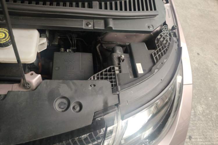 Used BYD Dolphin 2023 420 km Fashion Edition Engine Bay Left
