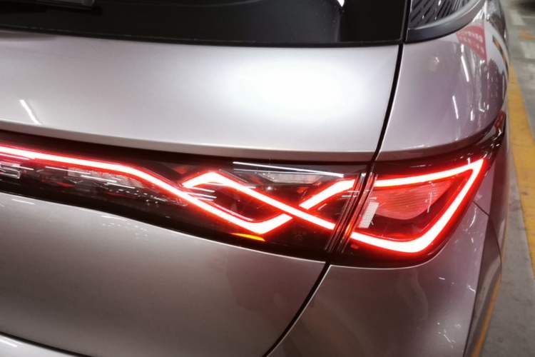Used BYD Dolphin 2023 420 km Fashion Edition Exterior 3