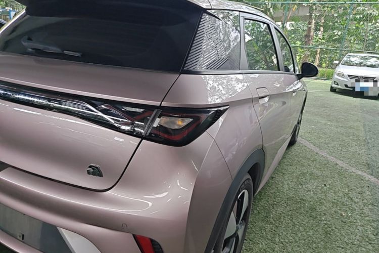 Used BYD Dolphin 2023 420 km Fashion Edition Exterior 3
