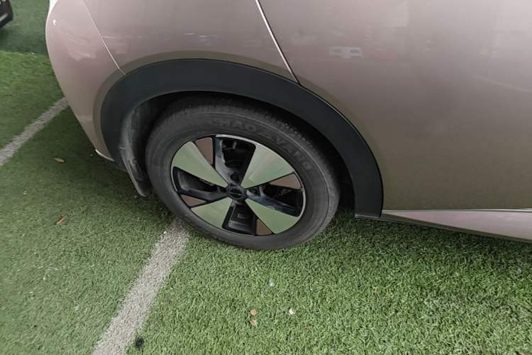 Used BYD Dolphin 2023 420 km Fashion Edition Exterior 5