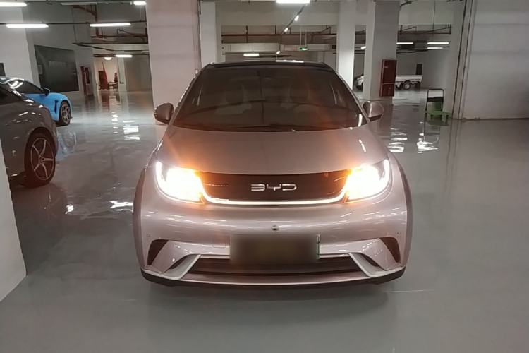 Used BYD Dolphin 2023 420 km Fashion Edition Front