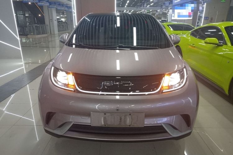 Used BYD Dolphin 2023 420 km Fashion Edition Front