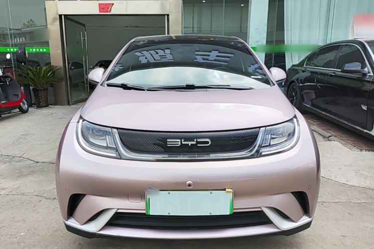 Used BYD Dolphin 2023 420 km Fashion Edition Front