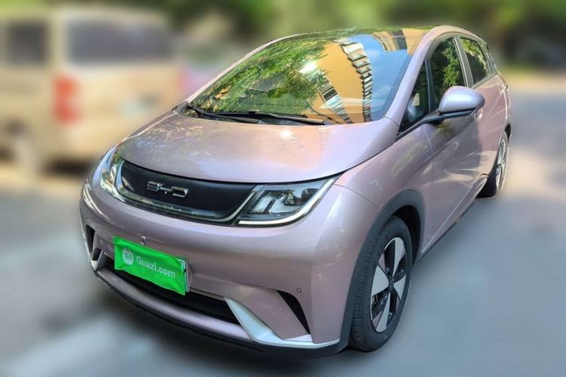 Used BYD Dolphin 2023 420 km Fashion Edition Front Left 45 Deg