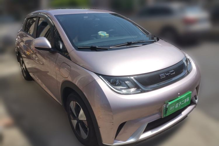 Used BYD Dolphin 2023 420 km Free Version Front Right 45 Deg