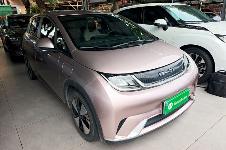 Used BYD Dolphin 2023 420 km Free Version Front Right 45 Deg