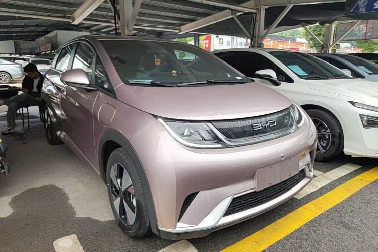 Used BYD Dolphin 2023 420 km Free Version Front Right 45 Deg