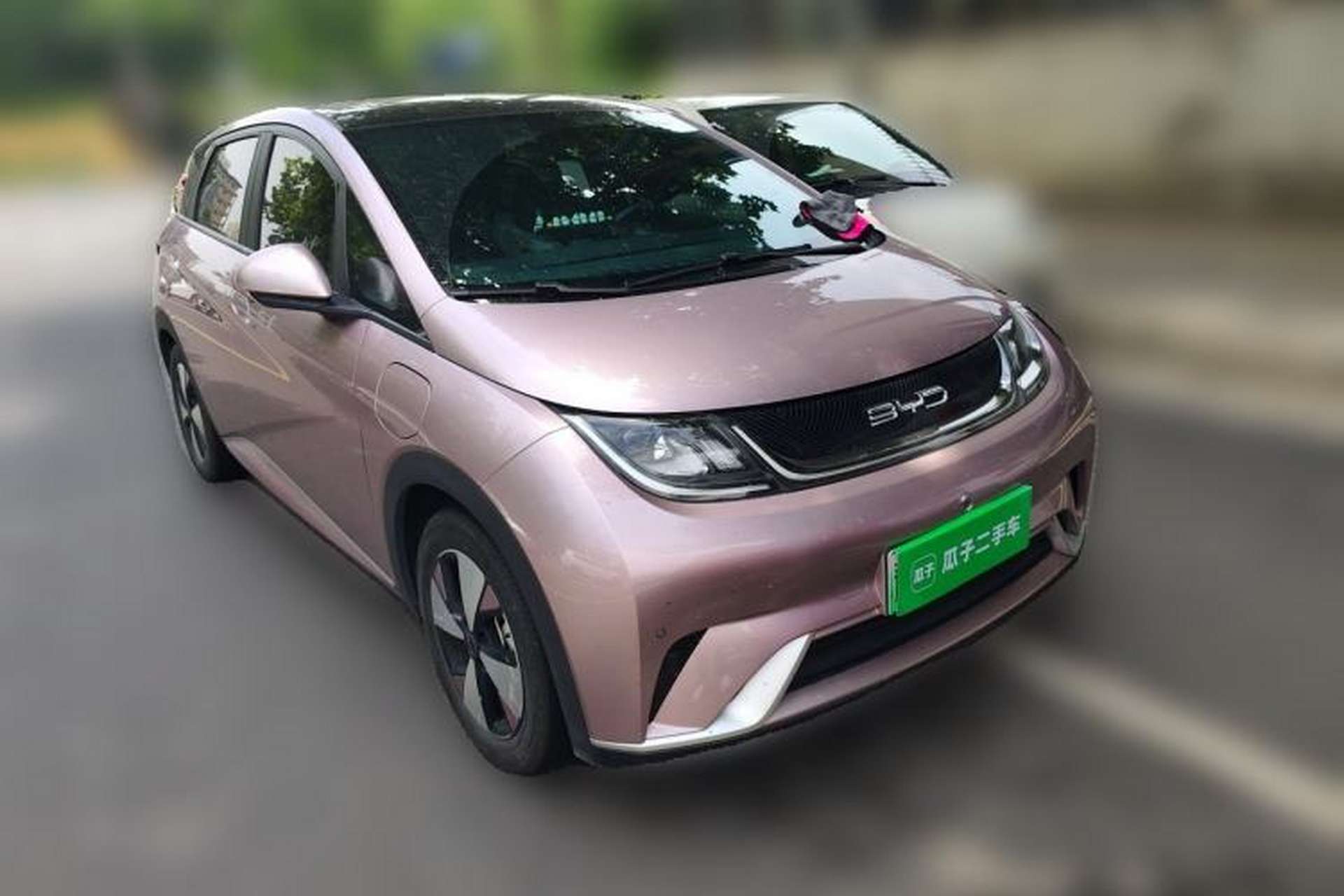Used BYD Dolphin 2023 420 km Fashion Edition Front Right 45 Deg