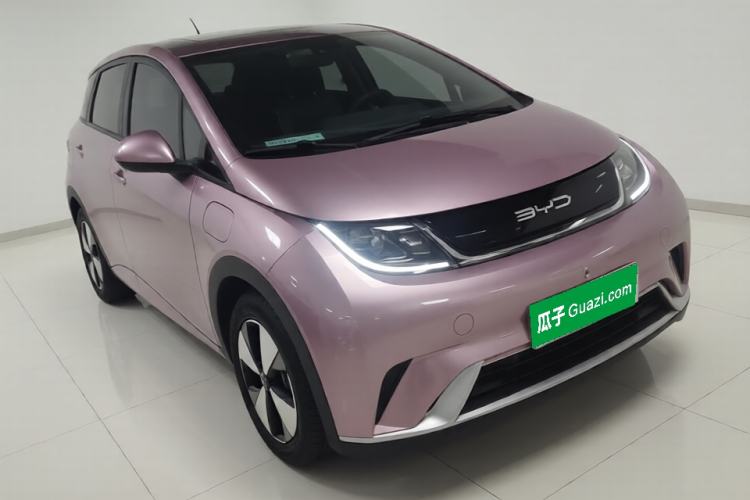 Used BYD Dolphin 2023 420 km Free Version Front Right 45 Deg