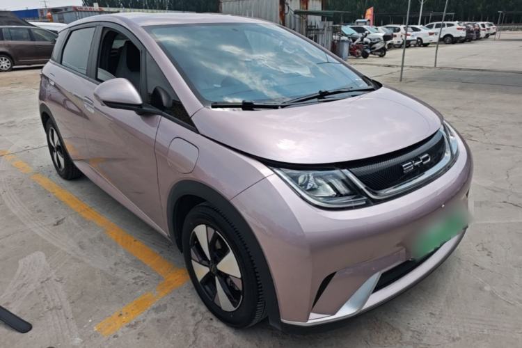 Used BYD Dolphin 2023 420 km Free Version Front Right 45 Deg