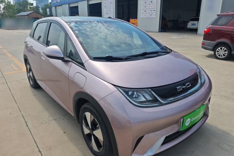 Used BYD Dolphin 2023 420 km Fashion Edition Front Right 45 Deg