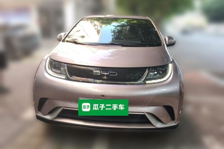 Used BYD Dolphin 2023 420 km Free Version Front
