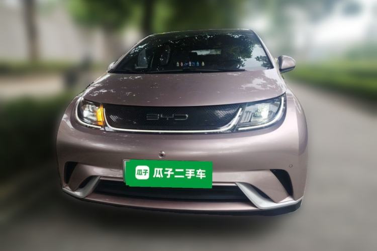 Used BYD Dolphin 2023 420 km Fashion Edition Front