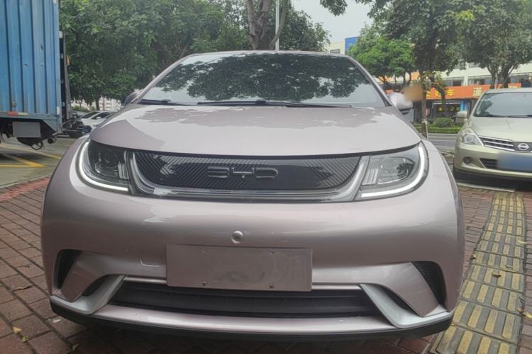 Used BYD Dolphin 2023 420 km Free Version Front