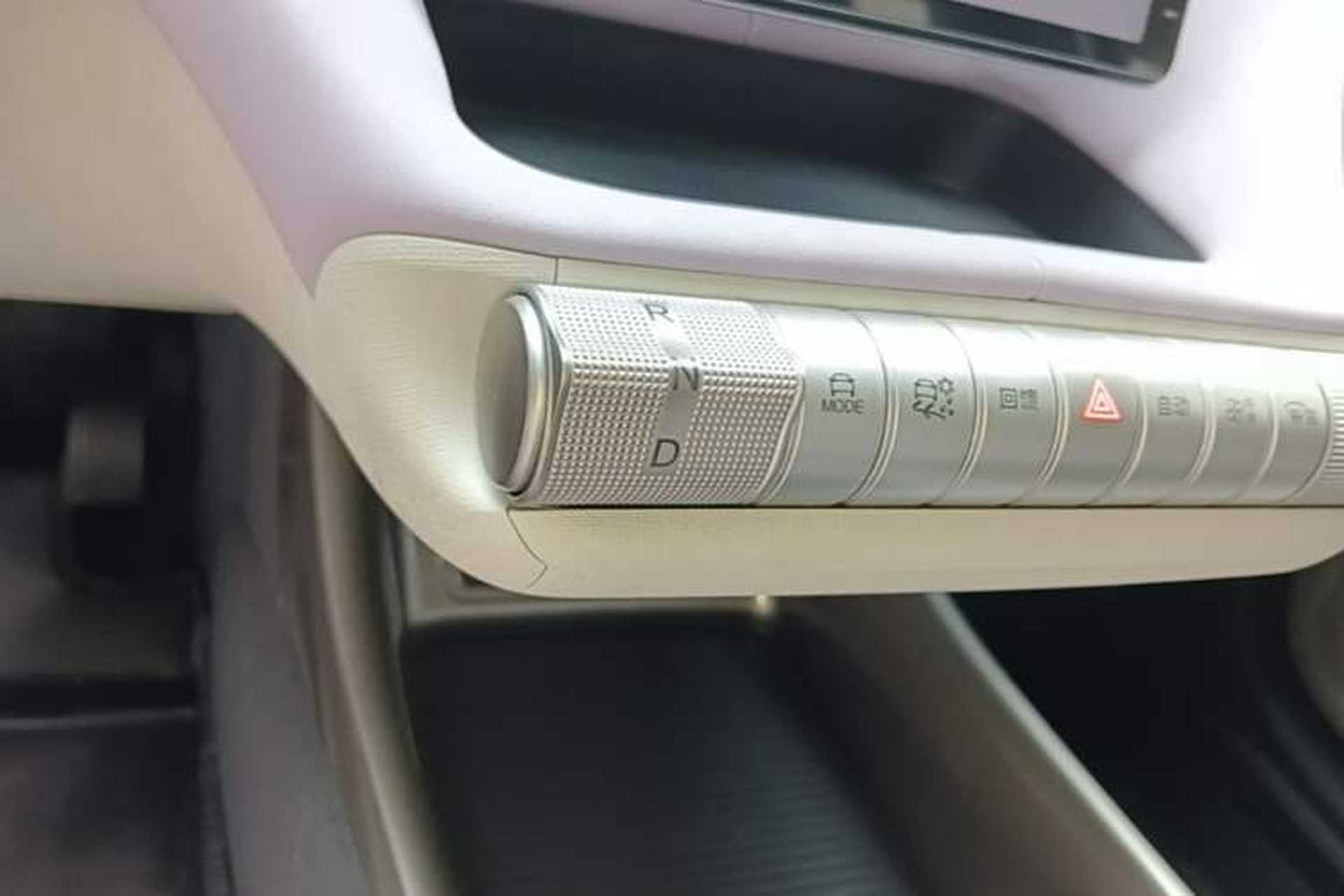 Used BYD Dolphin 2023 420 km Free Version Gear Lever