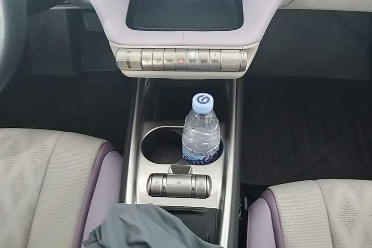 Used BYD Dolphin 2023 420 km Fashion Edition Gear Lever
