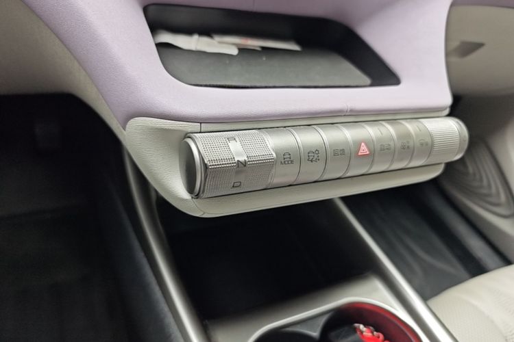 Used BYD Dolphin 2023 420 km Fashion Edition Gear Lever