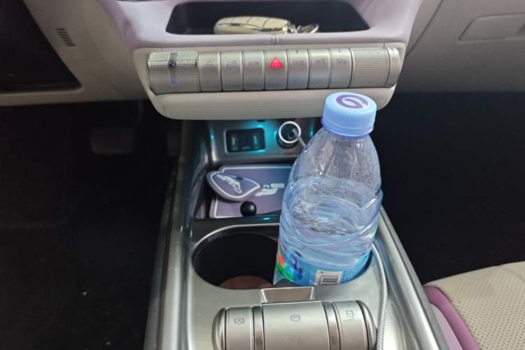 Used BYD Dolphin 2023 420 km Fashion Edition Gear Lever