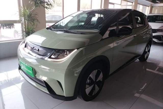 Used BYD Dolphin 2023 420 km Fashion Edition