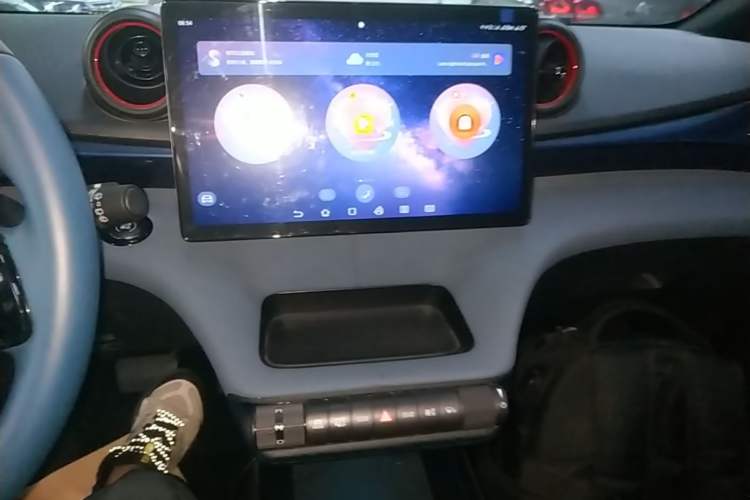 Used BYD Dolphin 2023 401km Knight Edition Audio And AC Panel