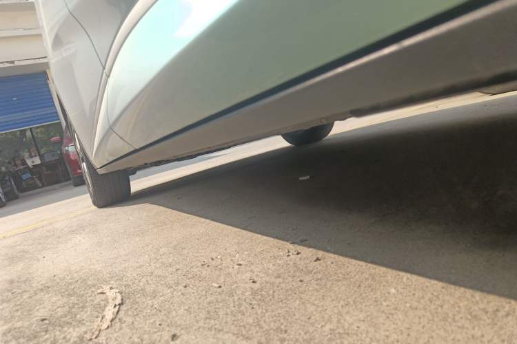 Used BYD Dolphin 2023 420 km Fashion Edition Left Side Sill