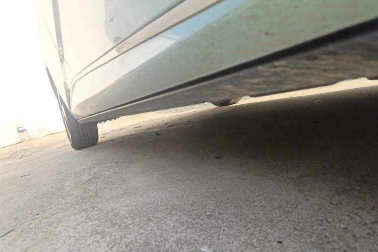 Used BYD Dolphin 2023 420 km Fashion Edition Right Side Sill