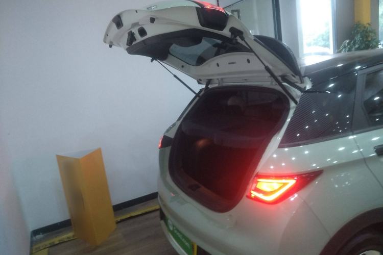Used BYD Dolphin 2023 420 km Free Version Trunk