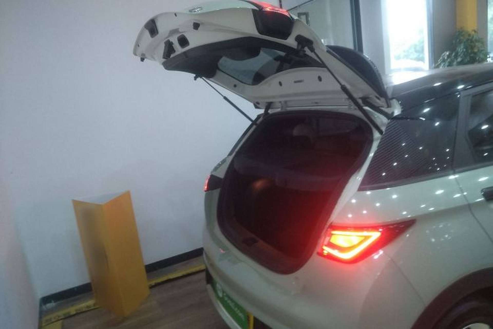 Used BYD Dolphin 2023 420 km Free Version Trunk