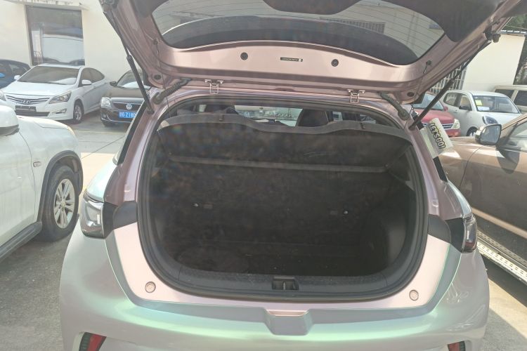 Used BYD Dolphin 2023 420 km Fashion Edition Trunk