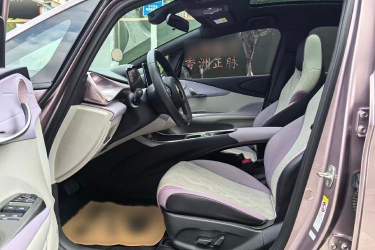 Used BYD Dolphin 2023 420 km Fashion Edition Interior 3