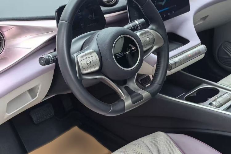 Used BYD Dolphin 2023 420 km Fashion Edition Interior 5