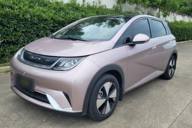 Used BYD Dolphin 2023 420 km Fashion Edition