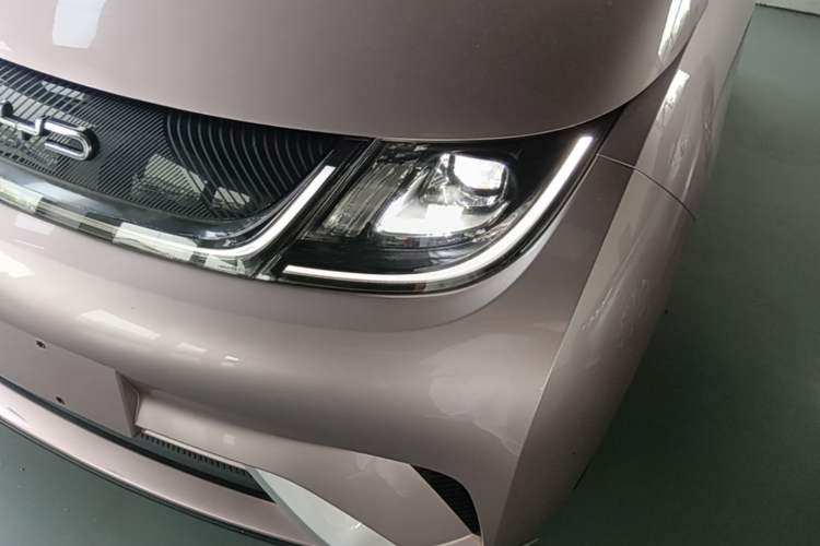 Used BYD Dolphin 2023 420 km Free Version Left Front Headlight