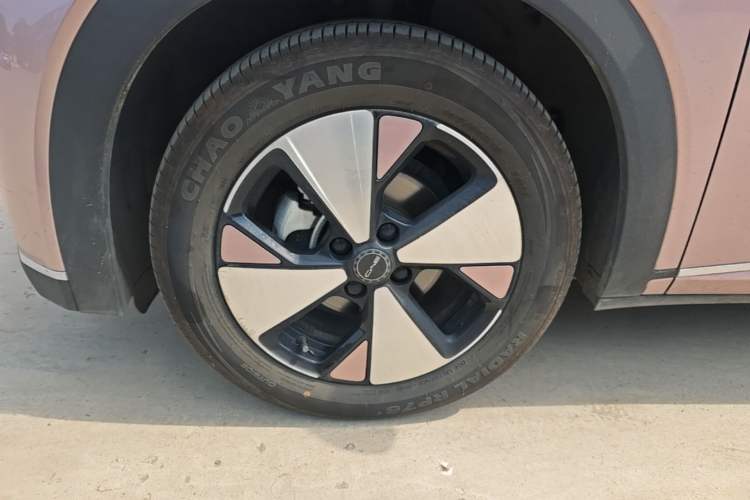 Used BYD Dolphin 2023 420 km Fashion Edition Left Front Wheel Hub